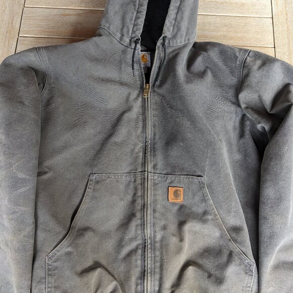 Vintage Distressted Men's CARHARTT  J130 Hooded Jacket Size Large Tall - Picture 1 of 6